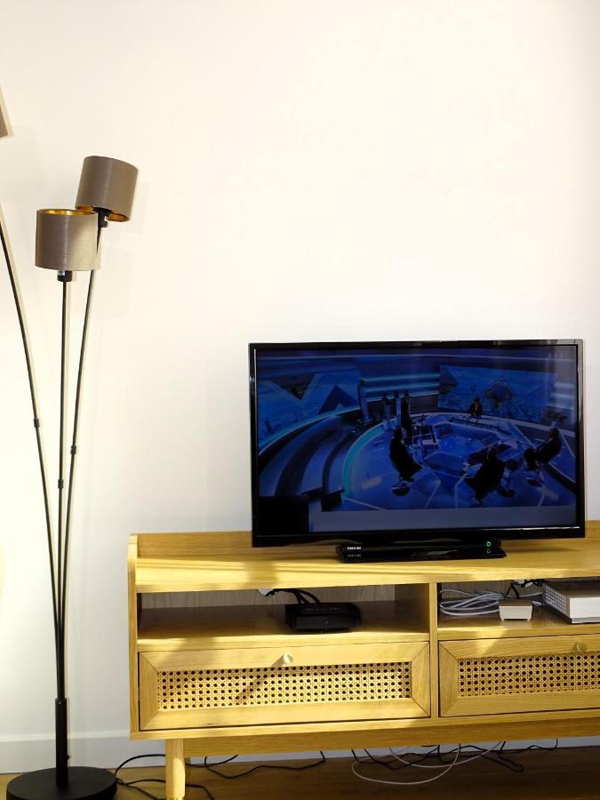 Augustins Fountain Studio Cosy Aix Centre Historique A 3 Minutes De Cours Mirabeau -Wifi-Smart Tv-Rue Calme Aix-en-Provence Bagian luar foto