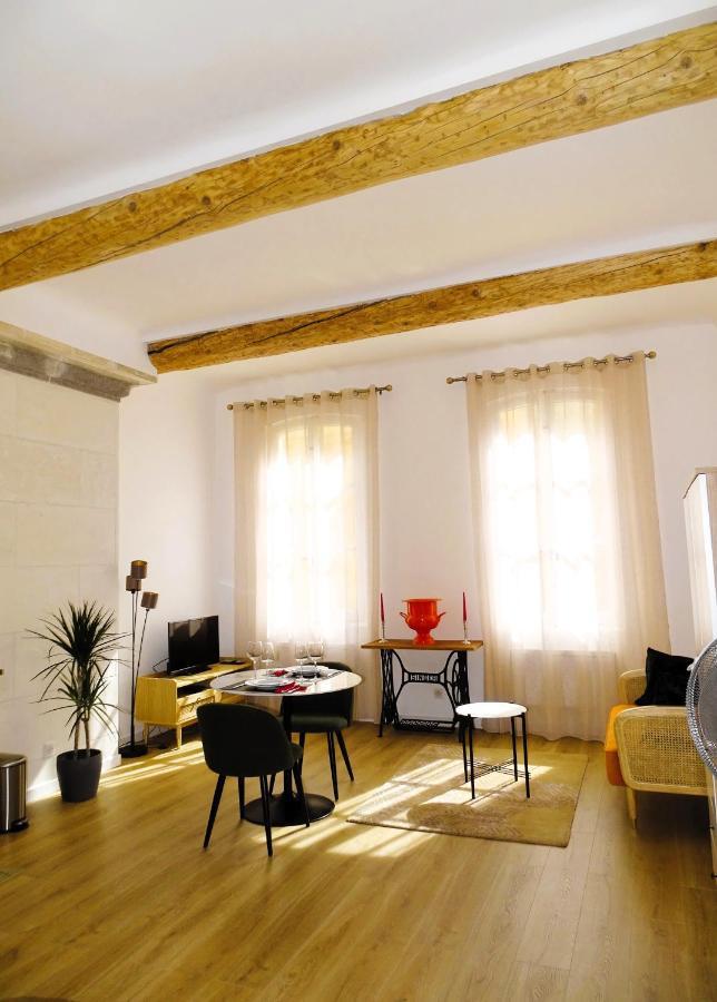 Augustins Fountain Studio Cosy Aix Centre Historique A 3 Minutes De Cours Mirabeau -Wifi-Smart Tv-Rue Calme Aix-en-Provence Bagian luar foto