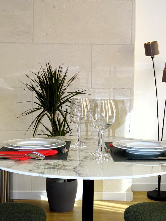 Augustins Fountain Studio Cosy Aix Centre Historique A 3 Minutes De Cours Mirabeau -Wifi-Smart Tv-Rue Calme Aix-en-Provence Bagian luar foto