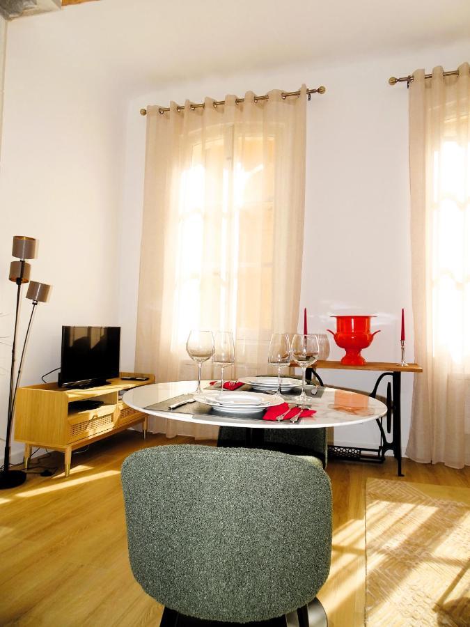 Augustins Fountain Studio Cosy Aix Centre Historique A 3 Minutes De Cours Mirabeau -Wifi-Smart Tv-Rue Calme Aix-en-Provence Bagian luar foto